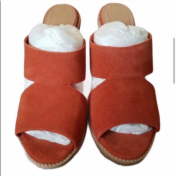 UGG Women's Celia Slide Sandal - Picture 3 of 8